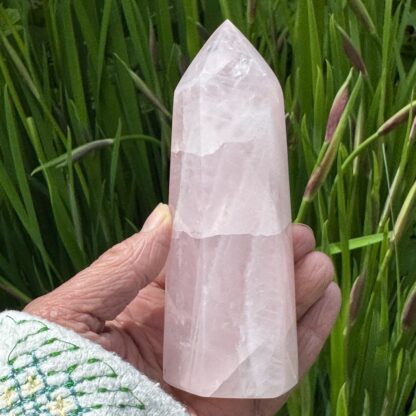 Rose Quartz Tower 12cm - Image 4